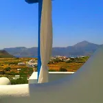 Georgia Milos Penzion 3*