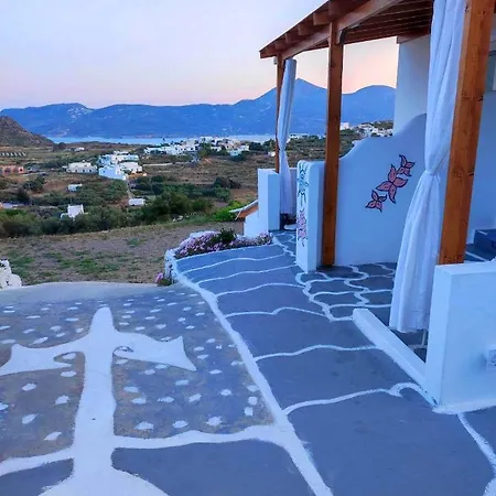 Maison d'hôtes Georgia Milos 3*