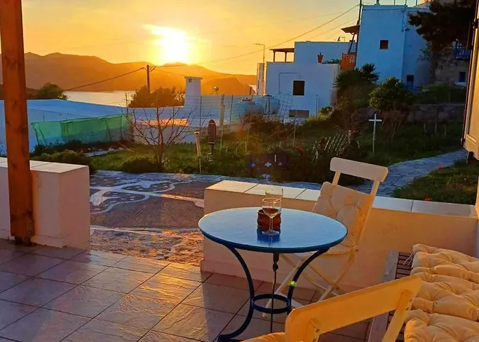 Guest house Georgia Milos