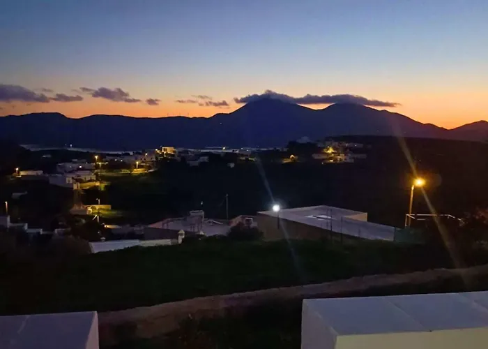 Guest house Georgia Milos 3*