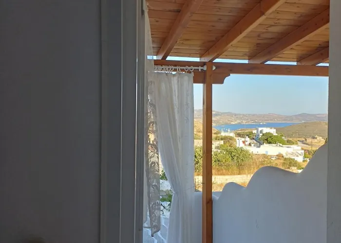 Guest house Georgia Milos 3*