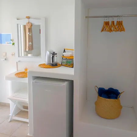 Georgia Milos 3* Plaka (Milos)